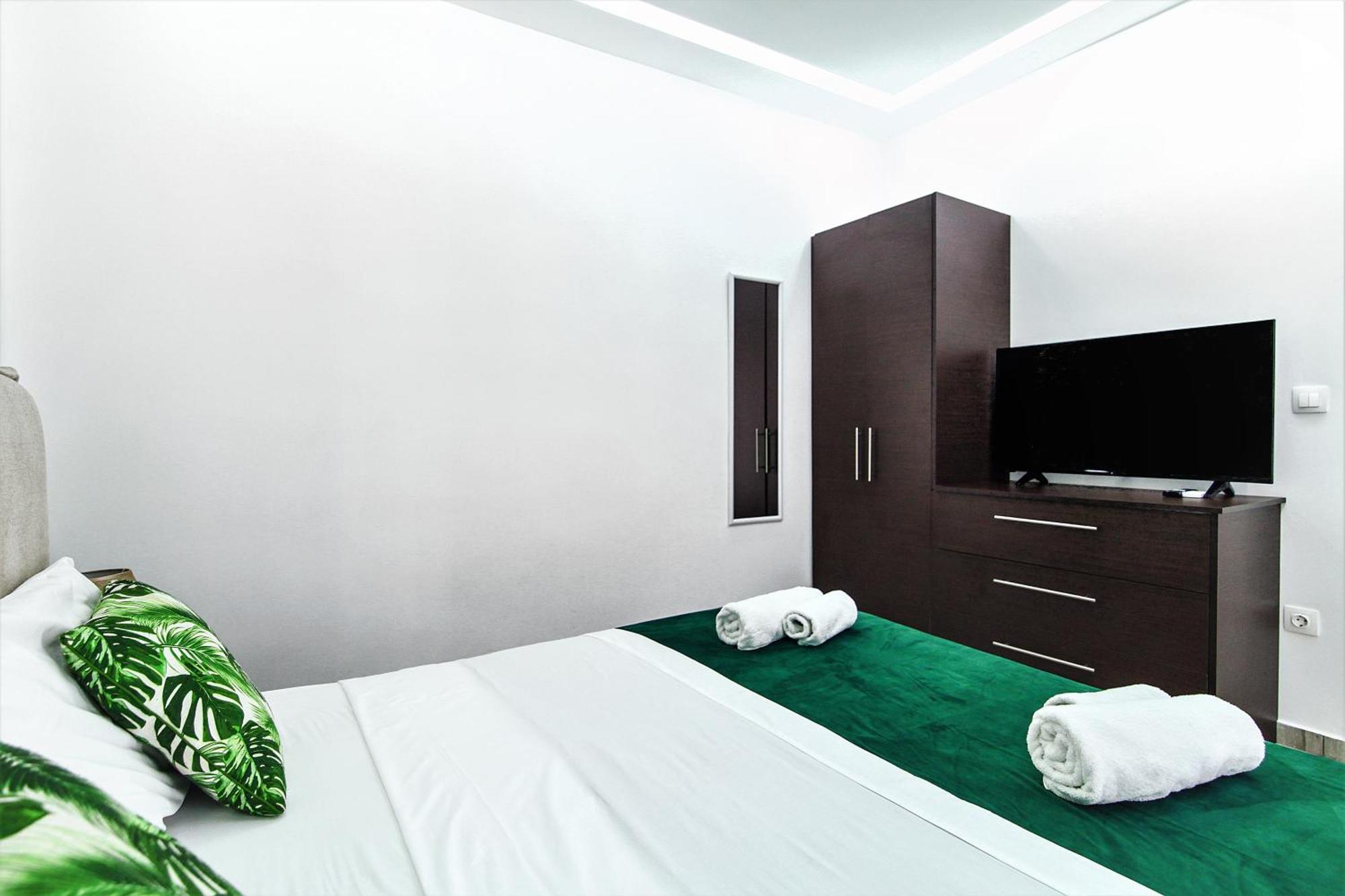 Royal Luxury * Athens